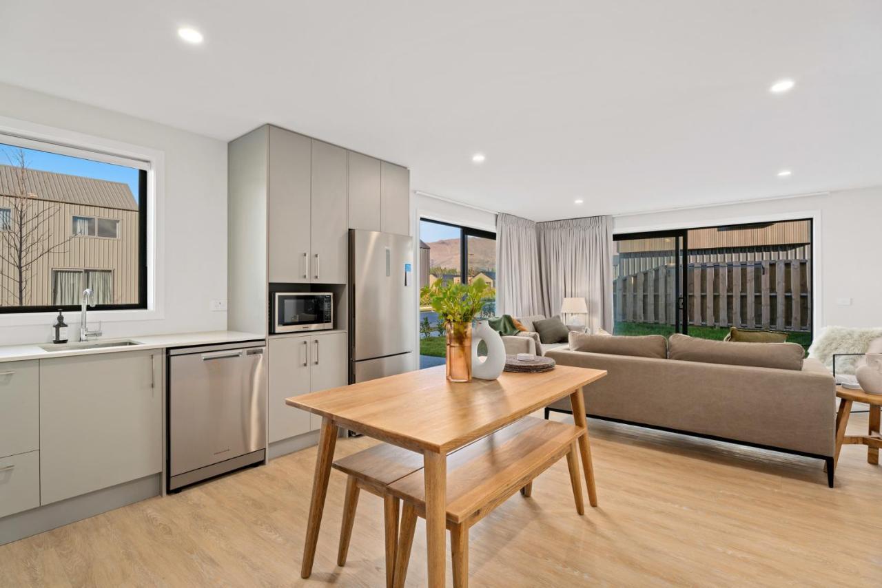 Wanaka Wonder - Wanaka Holiday Home Eksteriør bilde